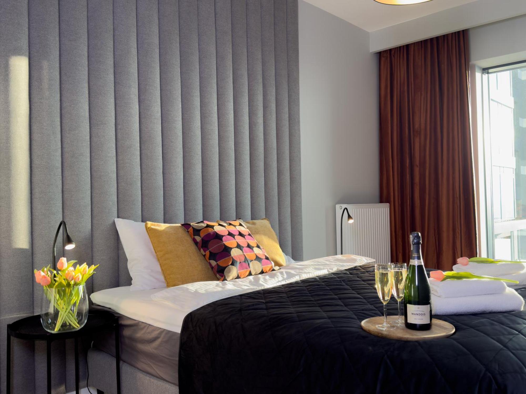 Urban Global Skyline 18th Floor No 02 Free Garage, Self Check-in, No Deposit Apartment Katowice